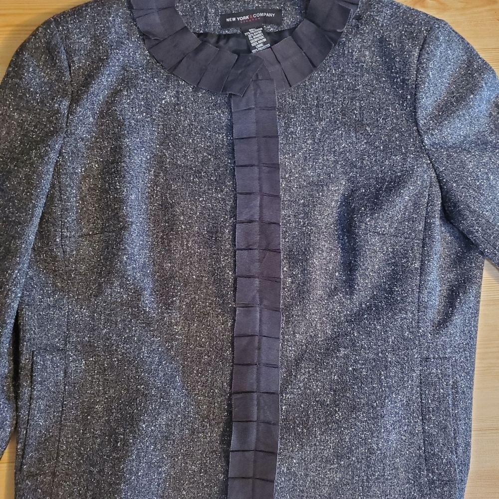 New York & Company Women's 2-piece Suit - Picture 2 of 12